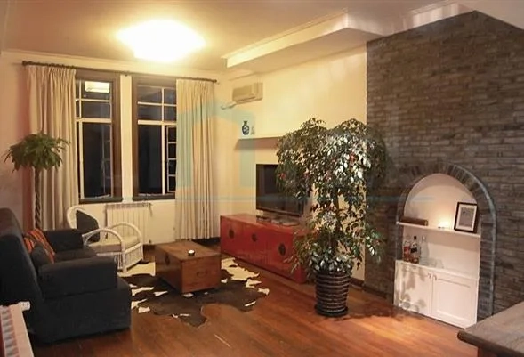 Rm 350 No 173 Ruijin Yi  Road