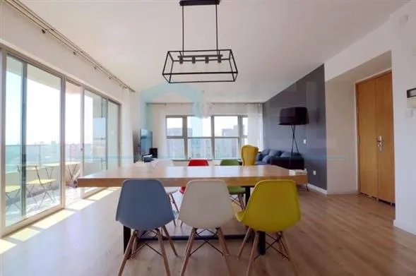 Rm 3902 No 4 Eight Park Avenue(3)