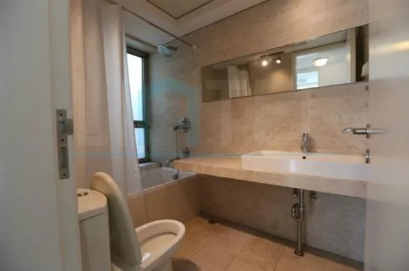 Rm 3902 No 4 Eight Park Avenue(7)