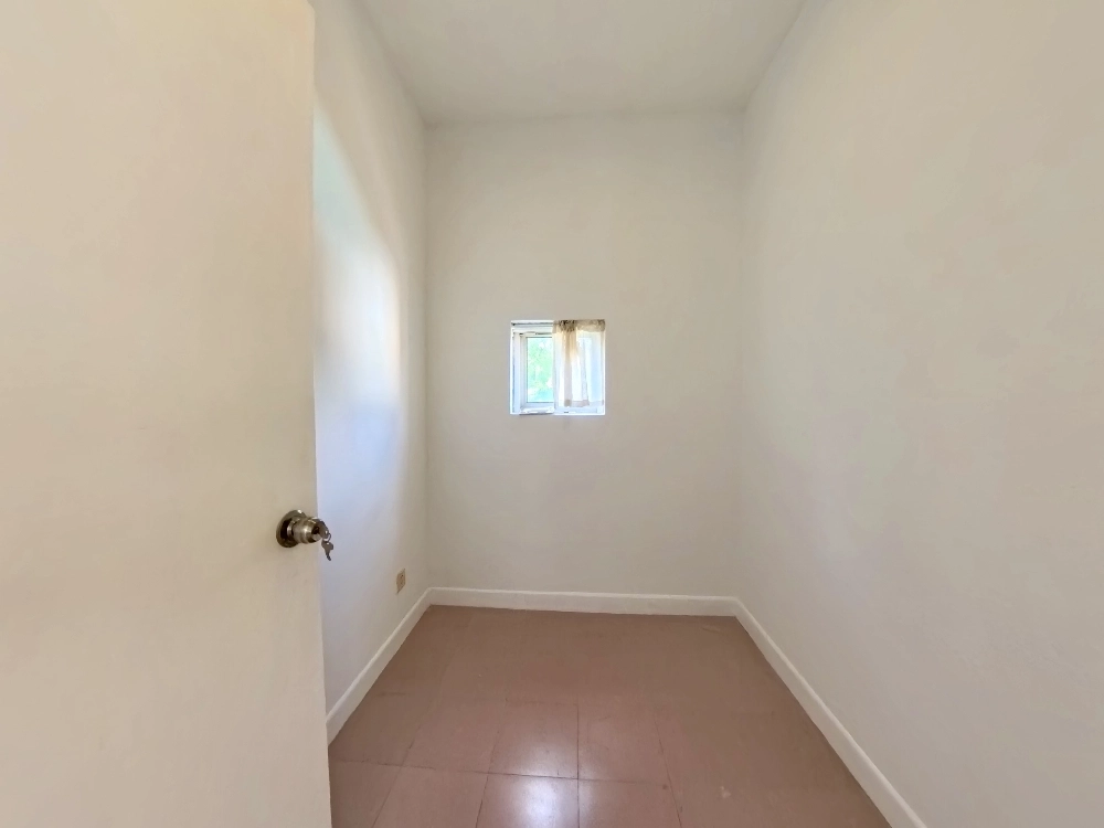 Rm 3B Kingsville(19)