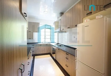 Rm 4 No 176 Wulumuqi south Road(6)