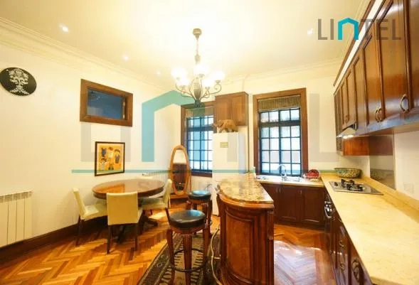 Rm 4 No 185 Chongqing south Road(5)