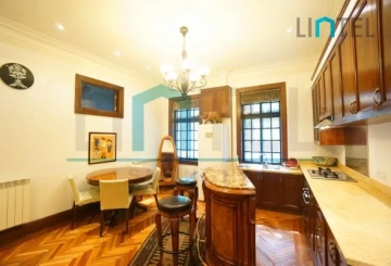 Rm 4 No 185 Chongqing south Road(5)