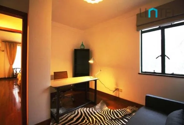 Rm 401 No 189 Yuqing Road(7)
