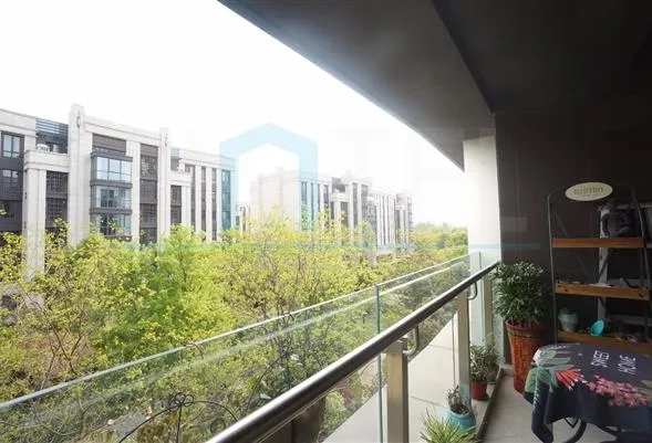 Rm 401 No 19 Residence of Honor(5)