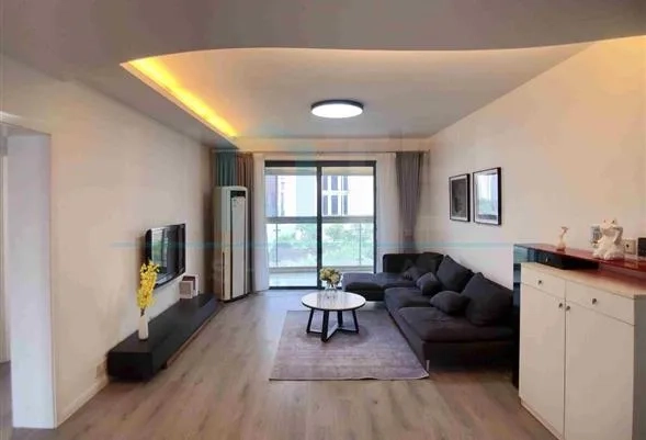 Rm 401 No 3 Phoenix Garden