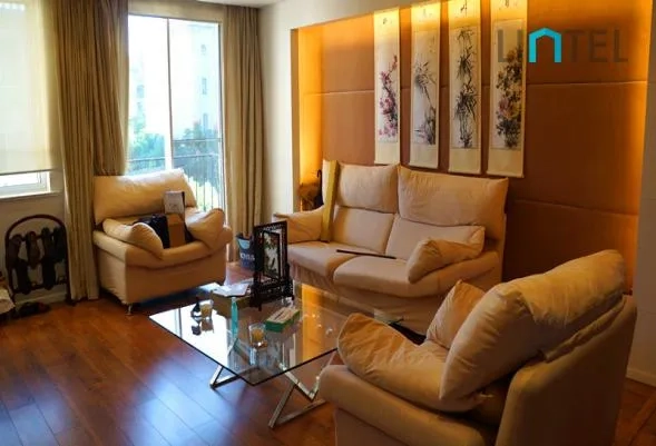 Rm 401 No 3 Tomson Garden