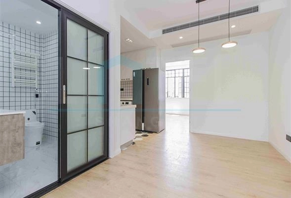 Rm 401 No 385 Huashan  Road(2)