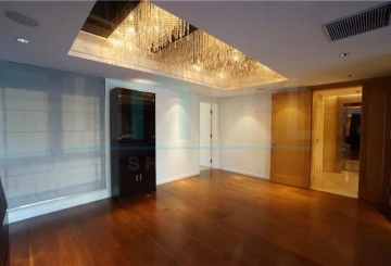 Rm 402 No 10 Lanting Apartment(6)