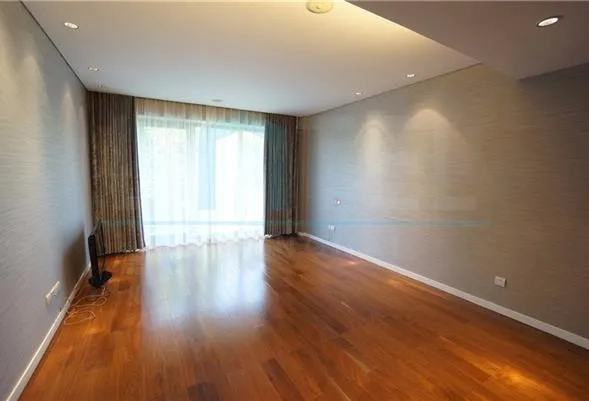 Rm 402 No 10 Lanting Apartment(10)