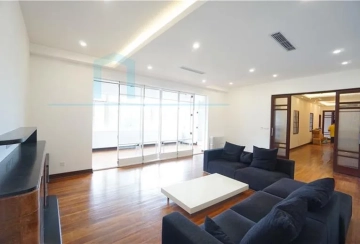 Rm 402 No 1164 Huaihai middle  Road(4)
