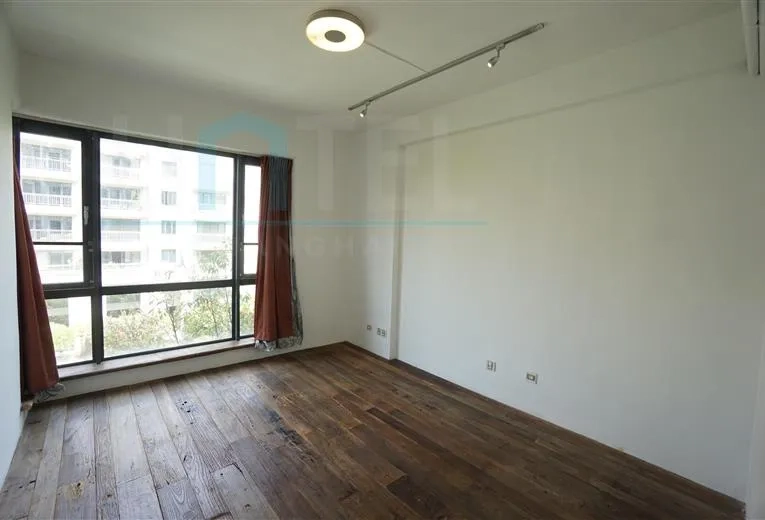 Rm 402 No 12 Lanting Apartment(14)