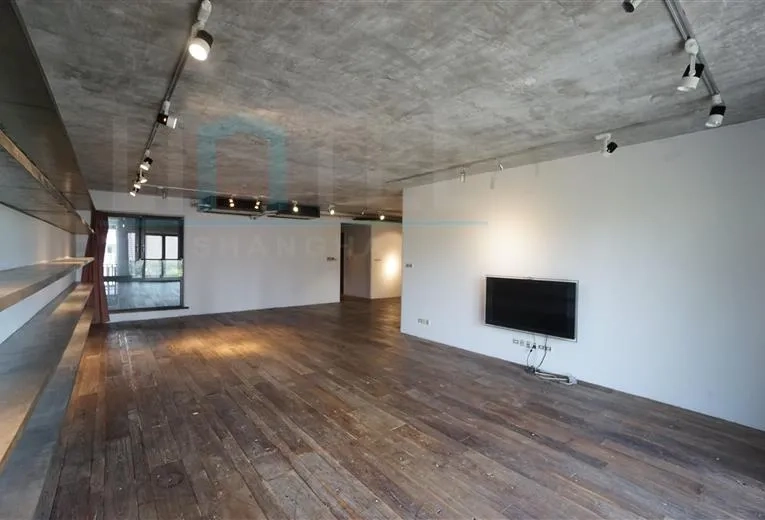 Rm 402 No 12 Lanting Apartment(3)