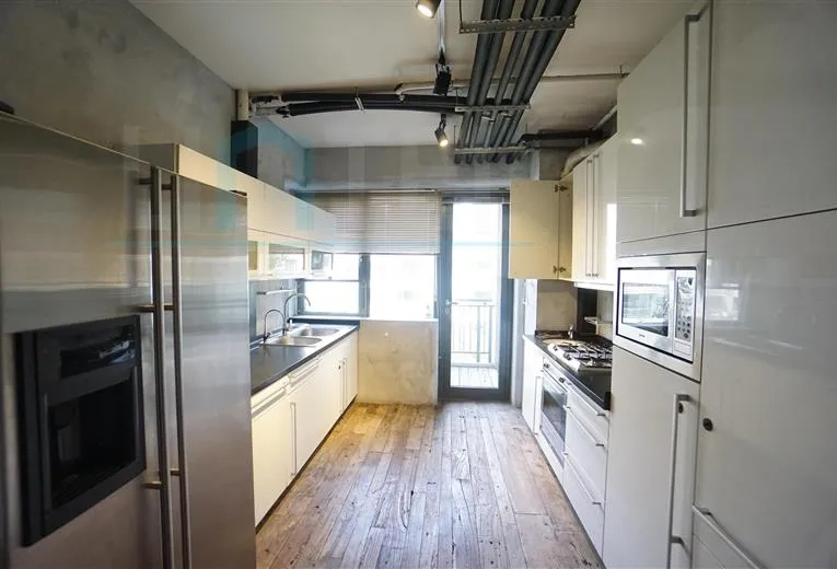Rm 402 No 12 Lanting Apartment(5)