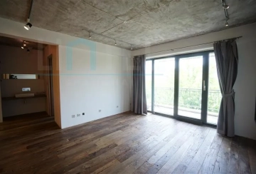 Rm 402 No 12 Lanting Apartment(6)