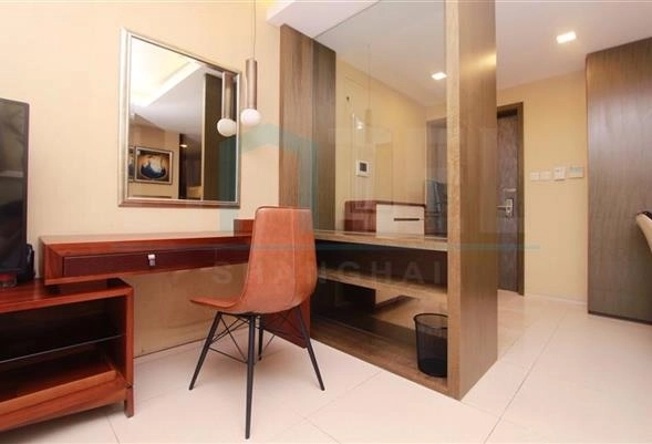 Rm 402 No 5 City Castle(9)