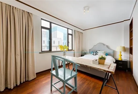 Rm 403 No 385 Huashan Road(11)
