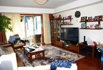 Rm 403 No 5 Consul Garden