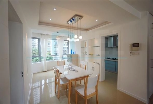 Rm 403 No 8 First Block Avenue(6)