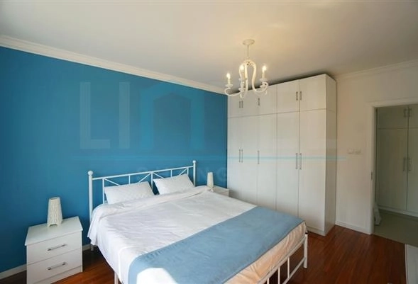 Rm 403 No 8 First Block Avenue(9)