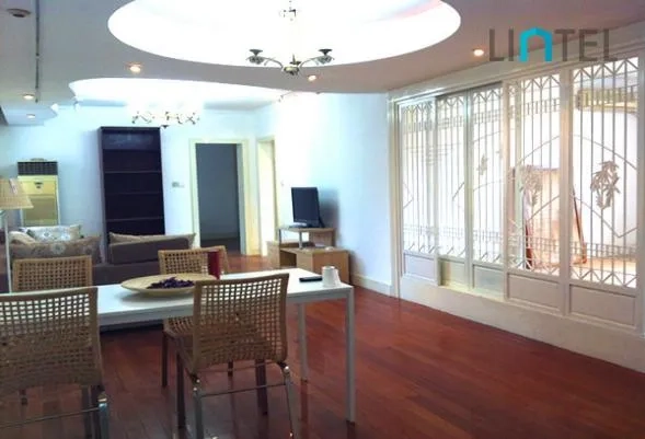 Rm 405 Dong Hu Mansion(3)