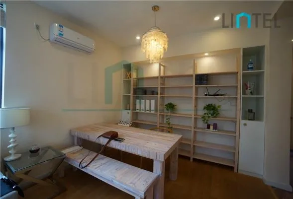 Rm 406 No 6 Lane 1200 Huaihai Middle Road(6)