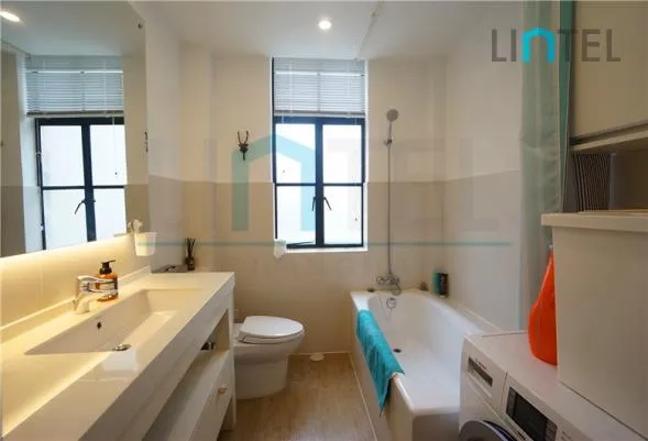 Rm 406 No 6 Lane 1200 Huaihai Middle Road(10)