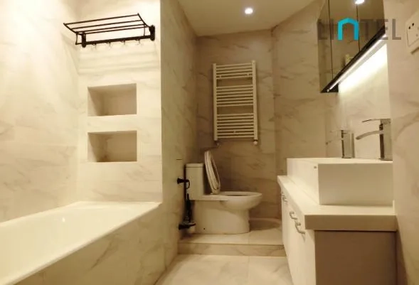 Rm 406 No 934 Nanjing west Road(8)