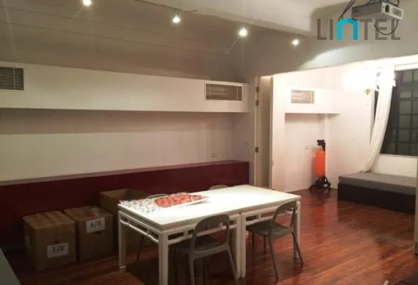 Rm 422 No 400 North Suzhou Road(3)