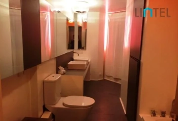Rm 422 No 400 North Suzhou Road(8)