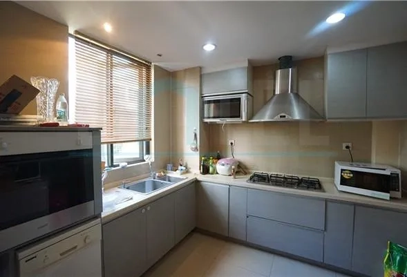 Rm 4B No D6 Top of City(6)