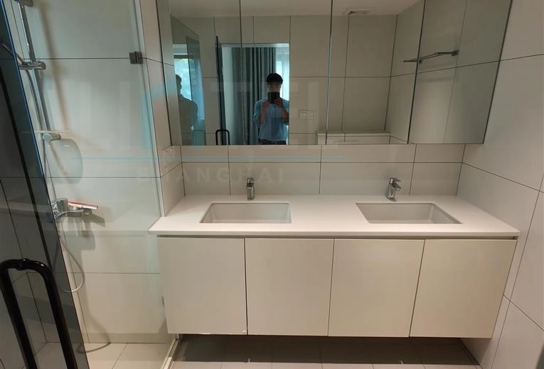 Rm 4B Royal Mansion(10)
