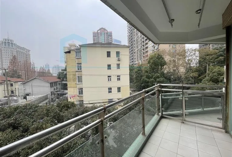 Rm 501 No 1 Central Residence I(2)