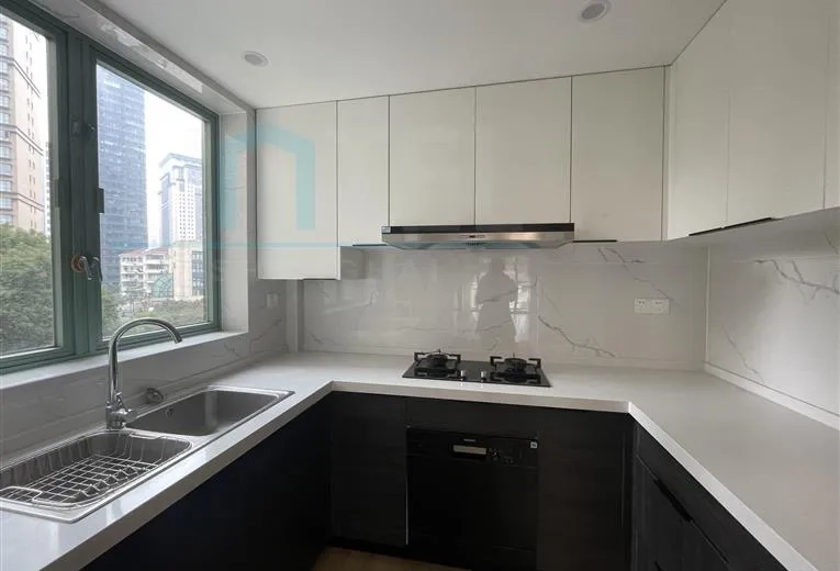 Rm 501 No 1 Central Residence I(4)