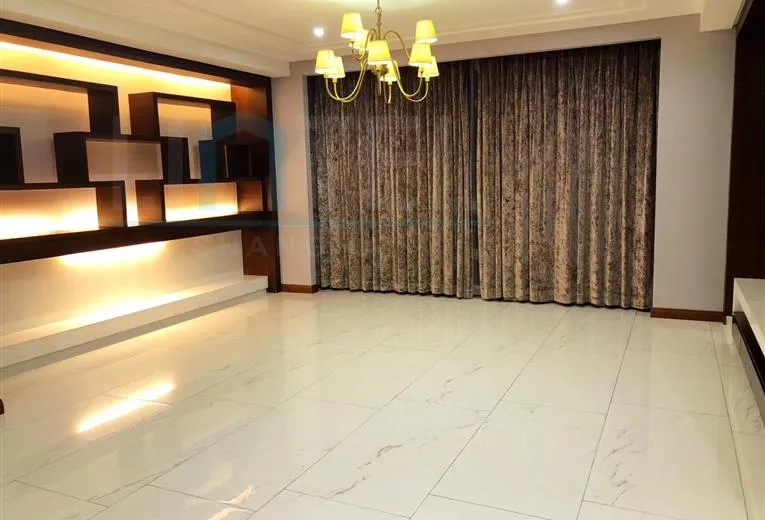 Rm 501 No 15 Green Court I
