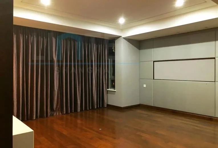 Rm 501 No 15 Green Court I(3)