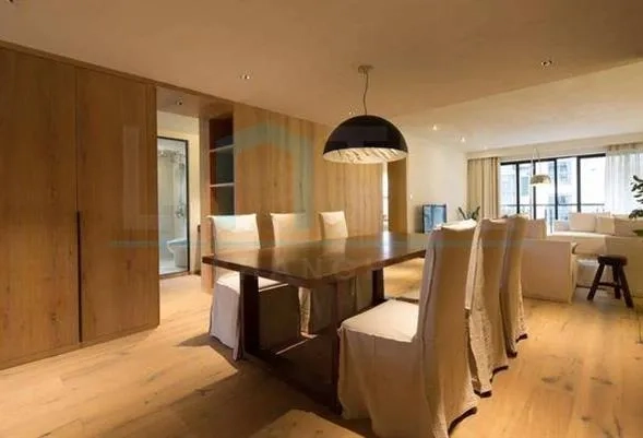 Rm 501 No 6 Lane 688 Zhaojiabang  Road(2)