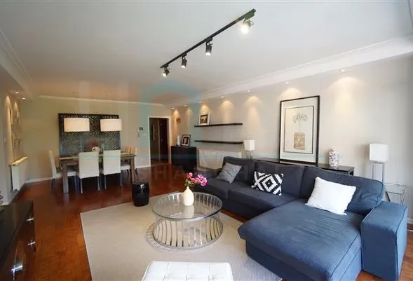 Rm 501 No 7 Art Apartment(3)