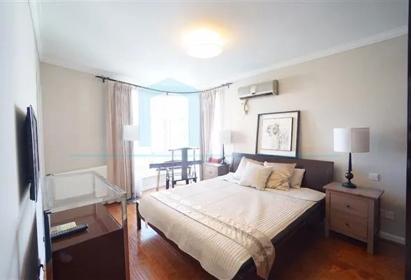 Rm 501 No 7 Art Apartment(9)