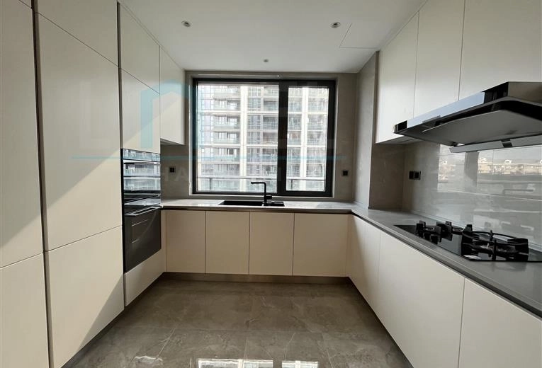 Rm 502 No 1 West Bund Park(3)