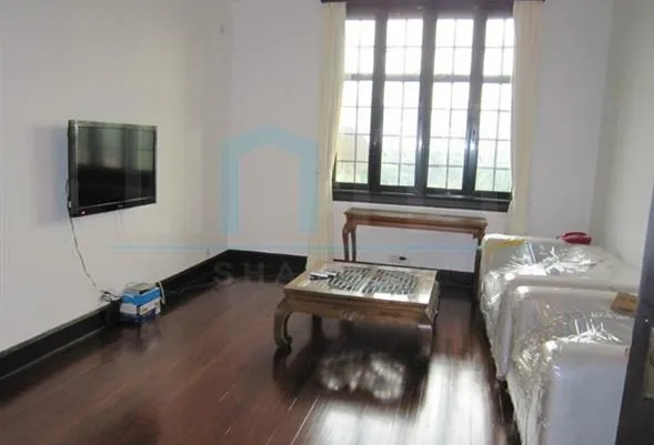 Rm 503 No 1850 Huaihai middle  Road(2)