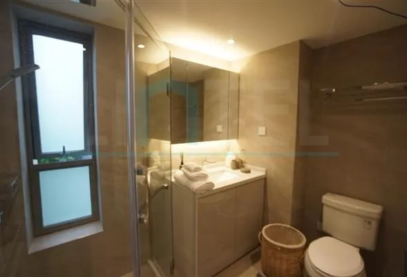 Rm 504 No 4 Eight Park Avenue(11)