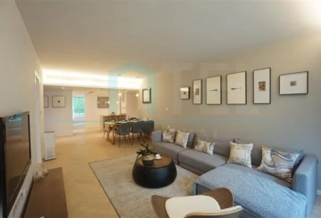 Rm 504 No 4 Eight Park Avenue(3)
