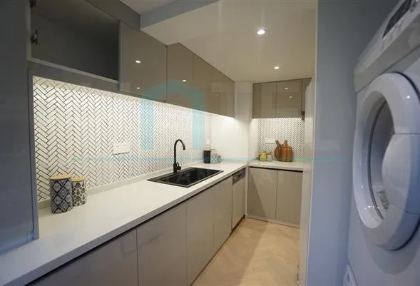 Rm 504 No 4 Eight Park Avenue(6)