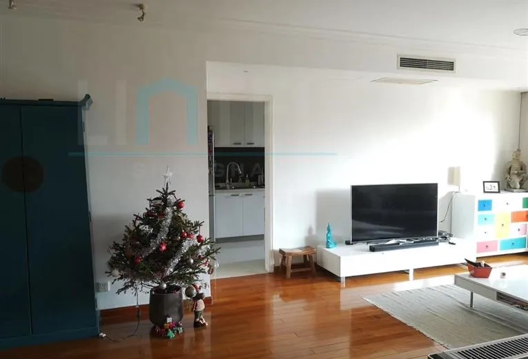 Rm 507 No 1 Central Residence I(2)