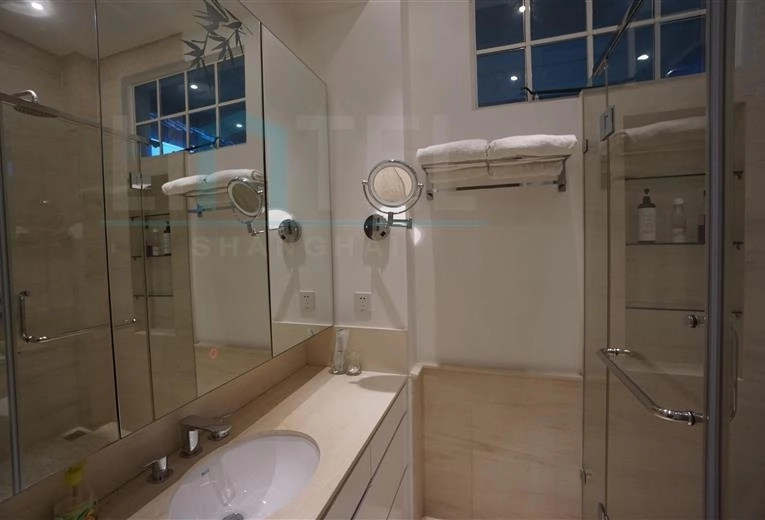 Rm 507 No 400 North Suzhou Road(11)