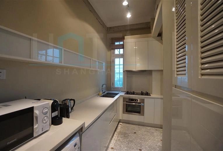 Rm 507 No 400 North Suzhou Road(7)