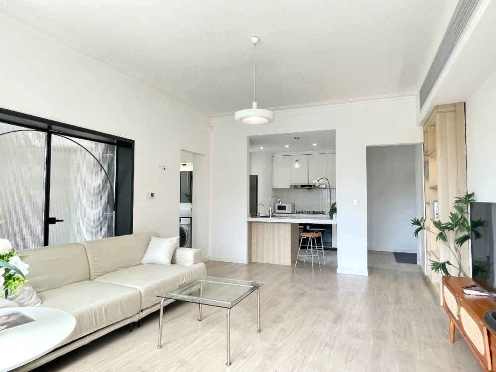 Rm 520 No 147 Xinle Road(4)