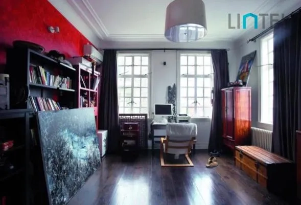 Rm 55 No 11 Lane 1173 Nanjing west Road(7)