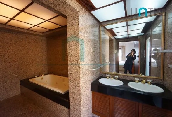 Rm 5A Aimking Mansion(12)